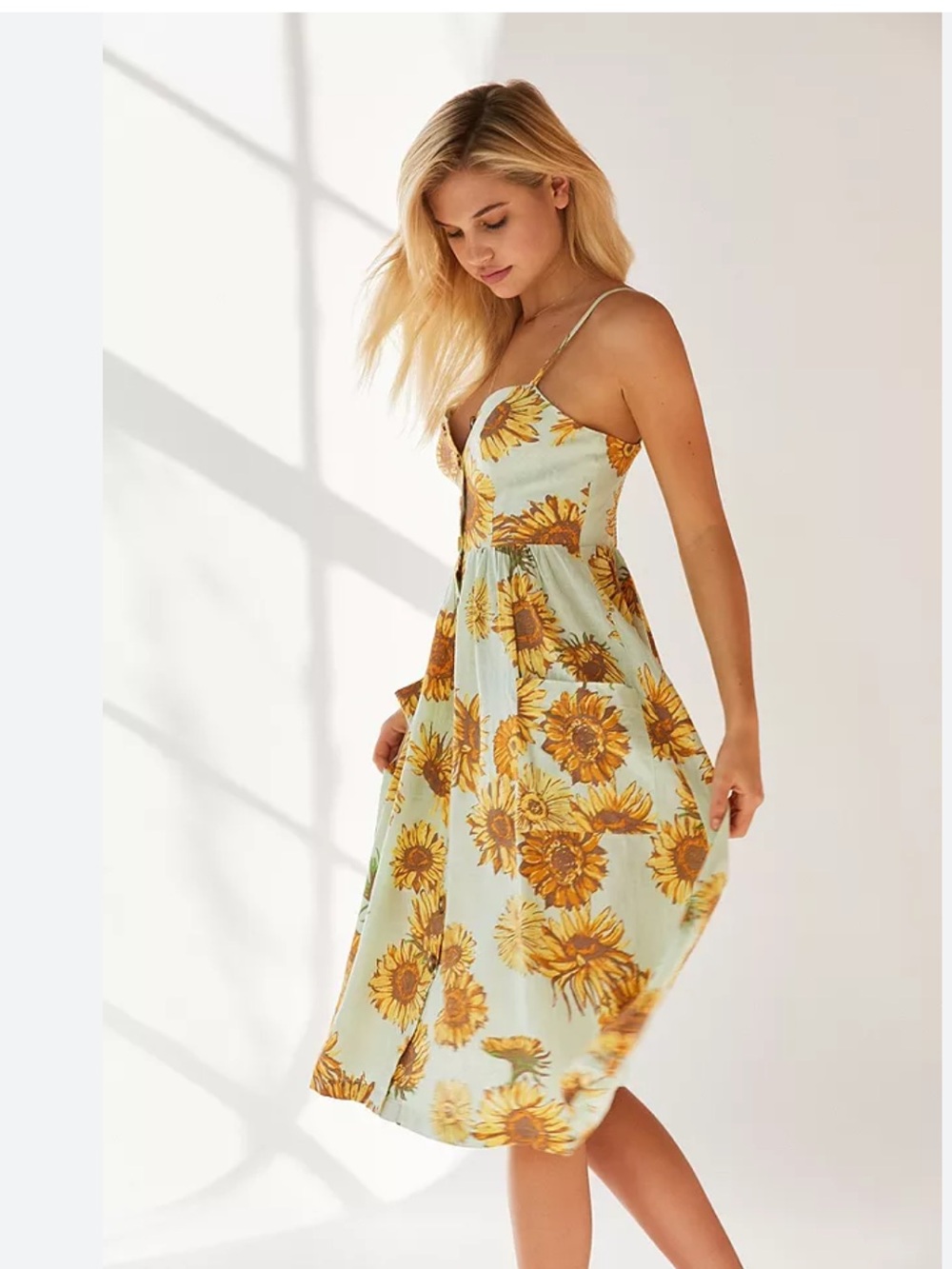 Urban Outfitters Sunflower dress with pockets 🌻